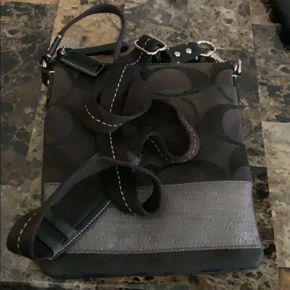 Crossbody coach